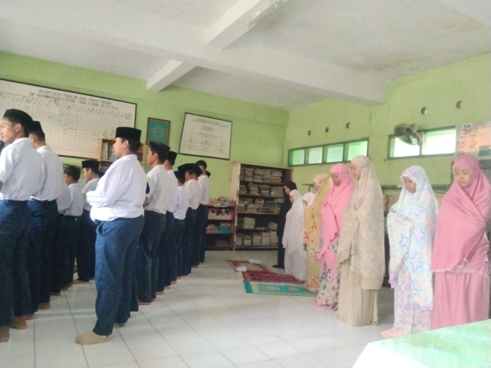 sholat duha smpm 1 kota cirebon