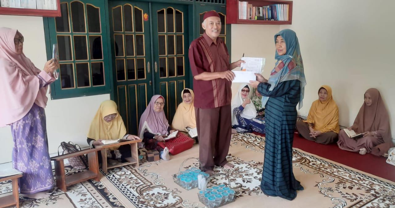 Berbagi dalam Musibah, Mengharap Ridha Allah: Majelis Taklim Al-Madjid Galang Dana untuk Korban Bencana