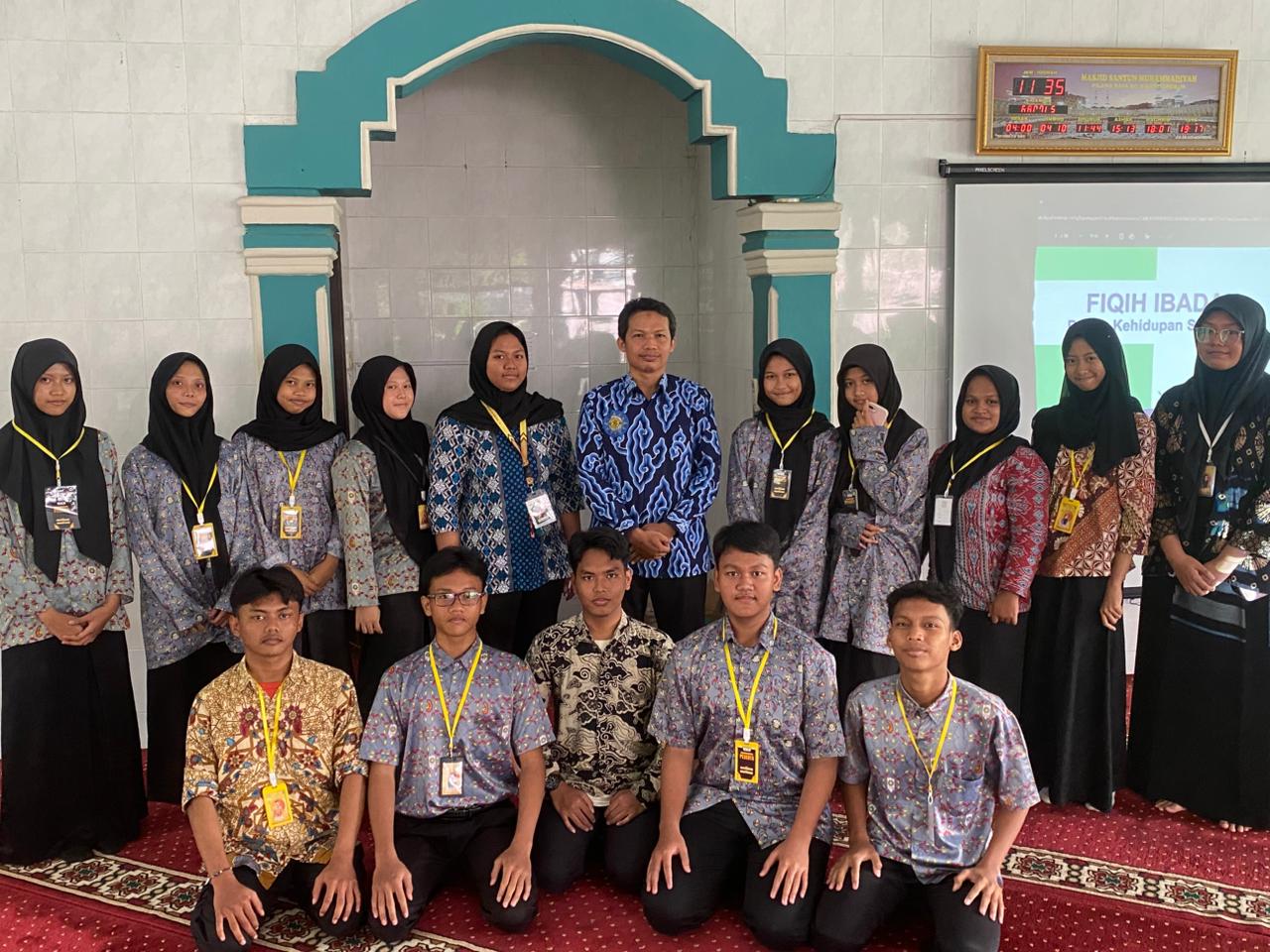 Pengkaderan Taruna Melati 1 PR IPM SMK Muhammadiyah Kota Cirebon: Menggali Fiqih Ibadah yang Benar dan Khusyuk