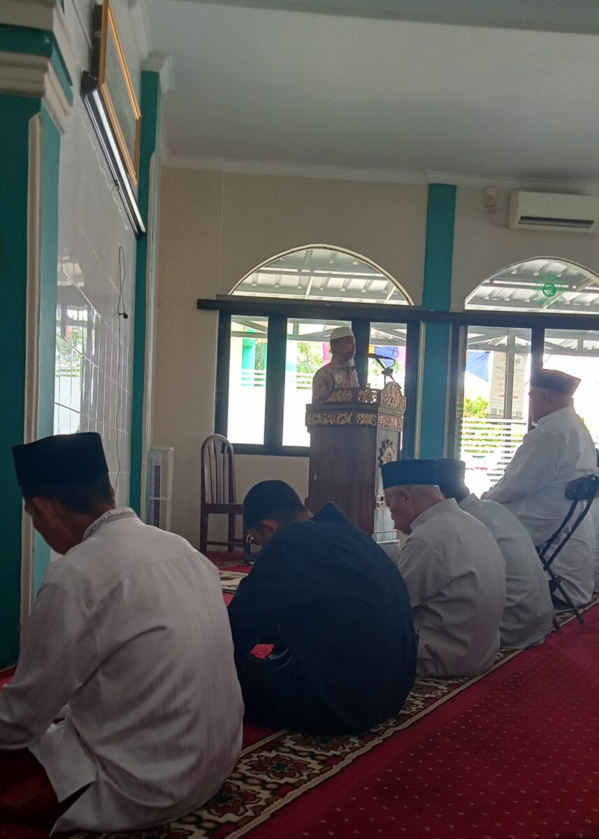 Khatib Ajak Wujudkan Spirit Islam Rahmatan lil ‘Alamin dalam Khutbah Jumat di Masjid Santun
