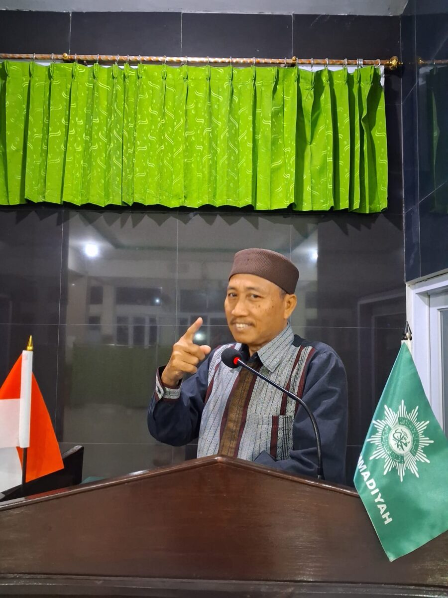 Tarawih Malam ke-28 di Masjid Umar bin Khattab: Ustadz Drs. Somantri Perbangkara Paparkan Tuntunan Zakat Fitrah dan Zakat Mal