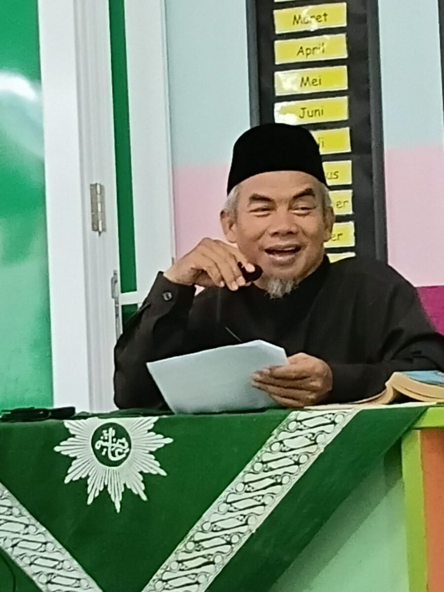 Mengenal Perjuangan Muhammadiyah dari Masa ke Masa: Pengajian Ahad Pagi di PCM Kesambi Kota Cirebon