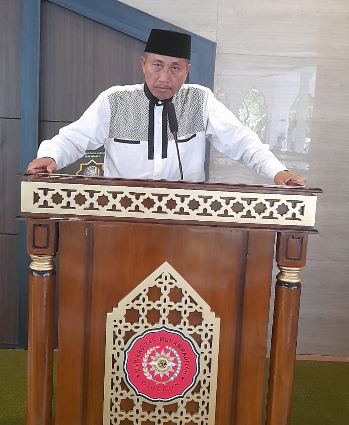 Iman Melampaui Logika: Ustadz Drs. Somantri Perbangkara, M.Pd. Menggugat Jiwa dalam Khutbah Jumat di Masjid Raya UMC Watubelah
