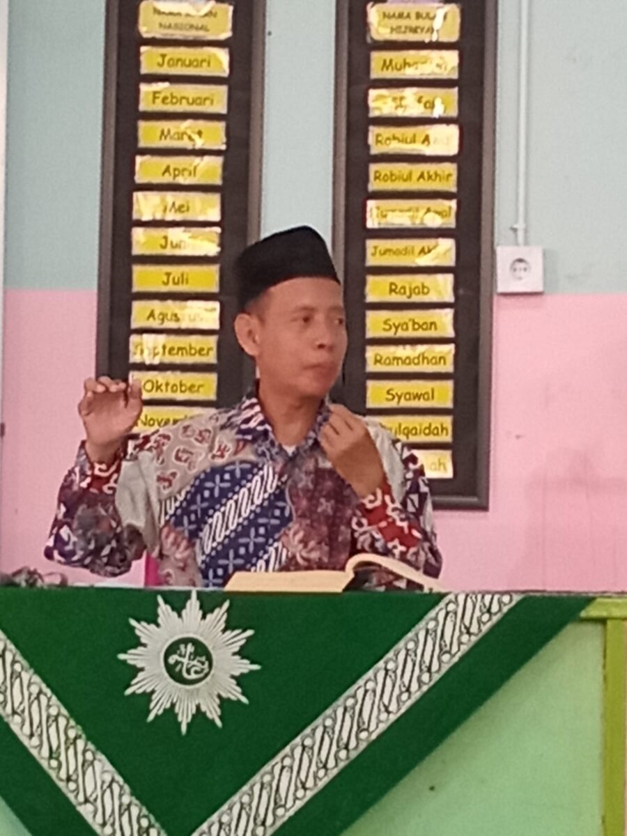 Pengajian Ahad Pagi PCM dan PCA Kesambi Cirebon: Agama sebagai Nilai Sumber Kehidupan