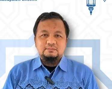 Khutbah Jumat di Masjid Umar bin Khattab: Ustadz Upang Ibrahim Peringatkan Bahaya Cinta Dunia yang Melupakan Akhirat