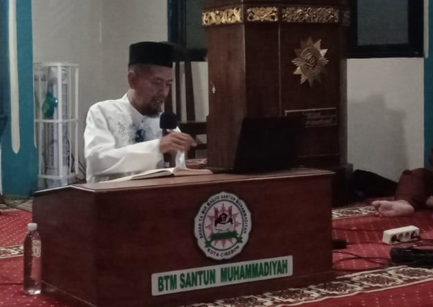 Masjid Santun Muhammadiyah Kota Cirebon Gelar Pengajian Reboan Bahas Makna Ibadah Hakiki