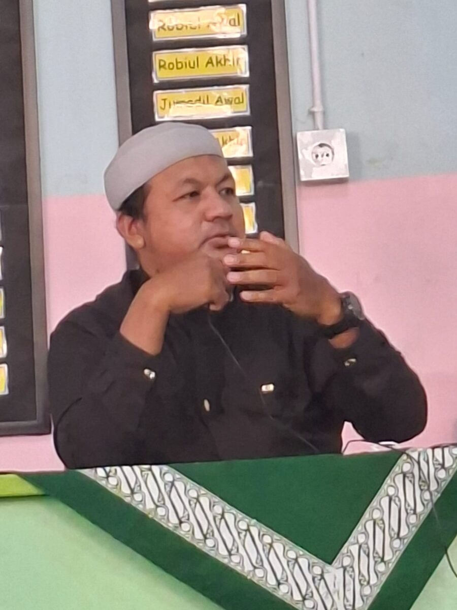 PCM Kesambi Gelar Pengajian Ahad Pagi, Ustadz Upang Ibrahim Kupas Makna Al-Fasadu dalam Surat Ar-Rum