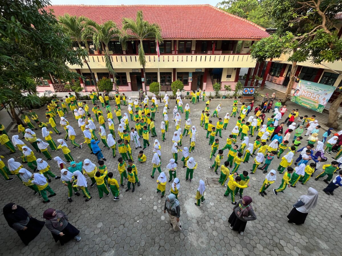 Penutupan MPLS SDIT Muhammadiyah Harjamukti: Demonstrasi Ekstrakurikuler Meriah, Deklarasi Anti-Bullying dengan Cap Jari