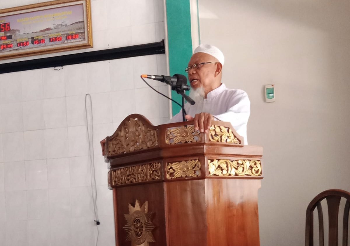 Khusyuk di Masjid Santun, Ustadz Otong Hasanudin Luruskan Mitos Bulan Syafar dan Makna Tolak Bala