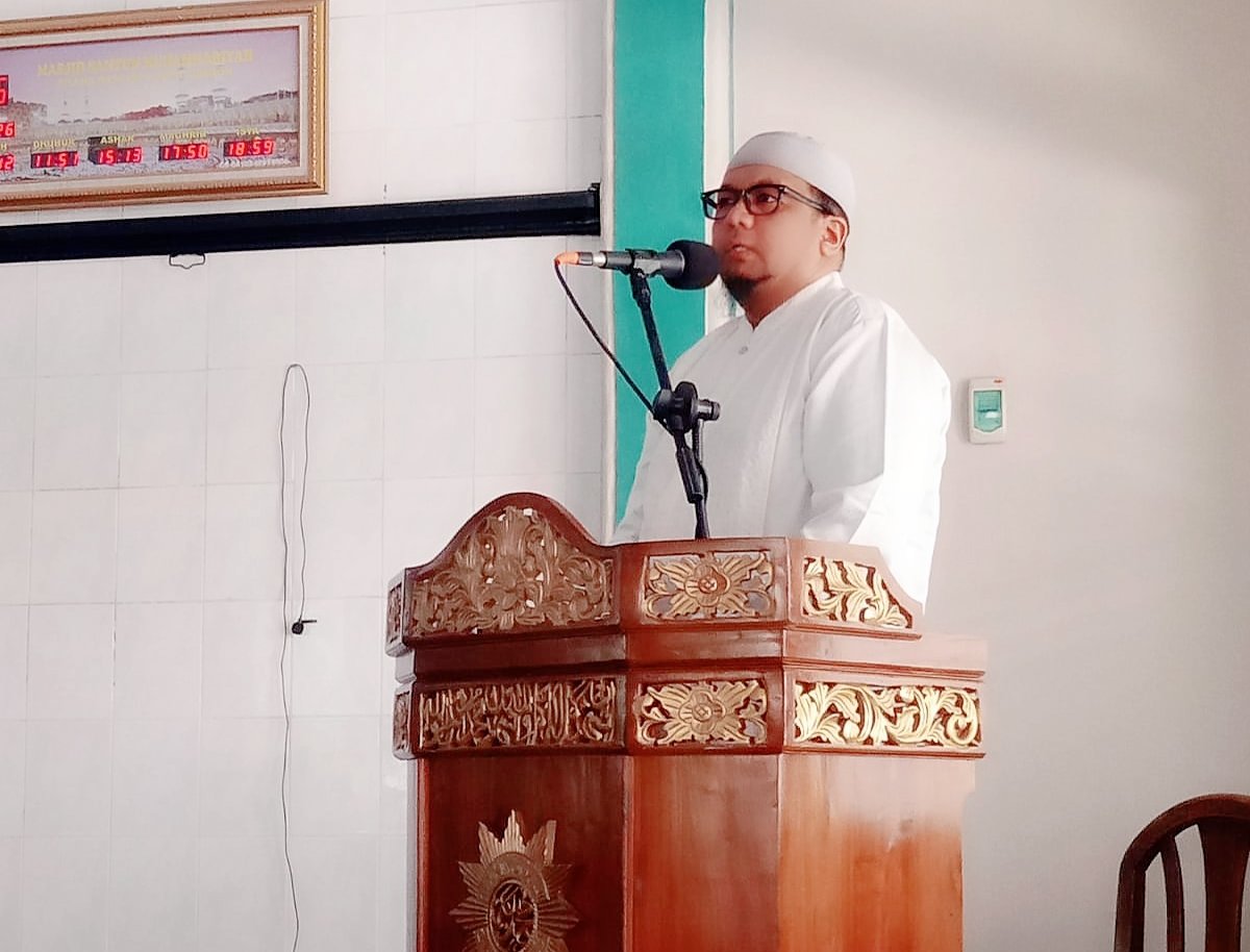 Pelaksanaan Salat Jumat di Masjid Santun Muhammadiyah Kota Cirebon: Ustadz Upang Ibrahim Ingatkan Mahalnya Harga Iman dan Takwa