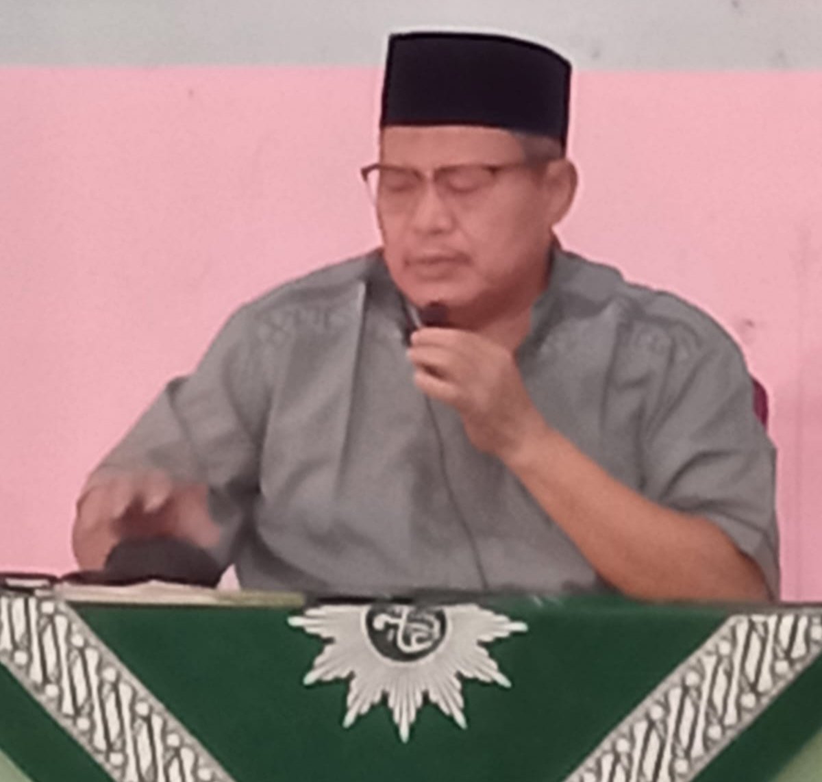 Pengajian Ahad Pagi PCM Kesambi: Mengurai Hukum Talak dan Menguatkan Ketakwaan Keluarga