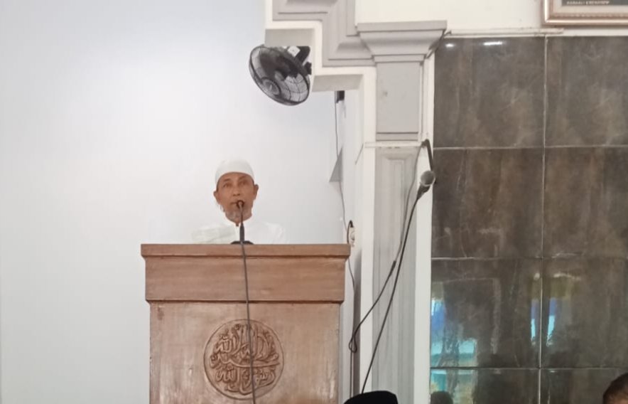 Salat Jumat di Masjid Ad-Dien UMMADA Kalitanjung: Ustadz H. Ali Mahfudz Ingatkan Empat Perusak Pahala Amal Shalih