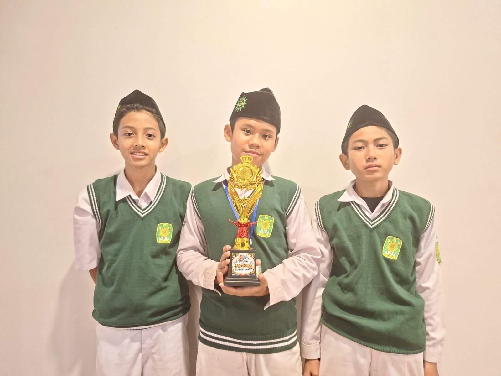SMP Muhammadiyah 1 Kota Cirebon Raih Juara 3 Cerdas Cermat Pentas PAI