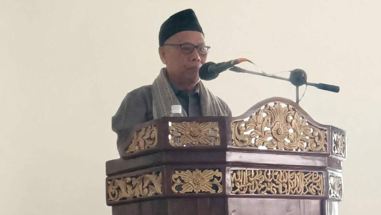Dr. H. Muchlis Paparkan Lima Karakteristik Mukmin Sejati dalam Khutbah Jumat di Masjid Santun Muhammadiyah Kota Cirebon