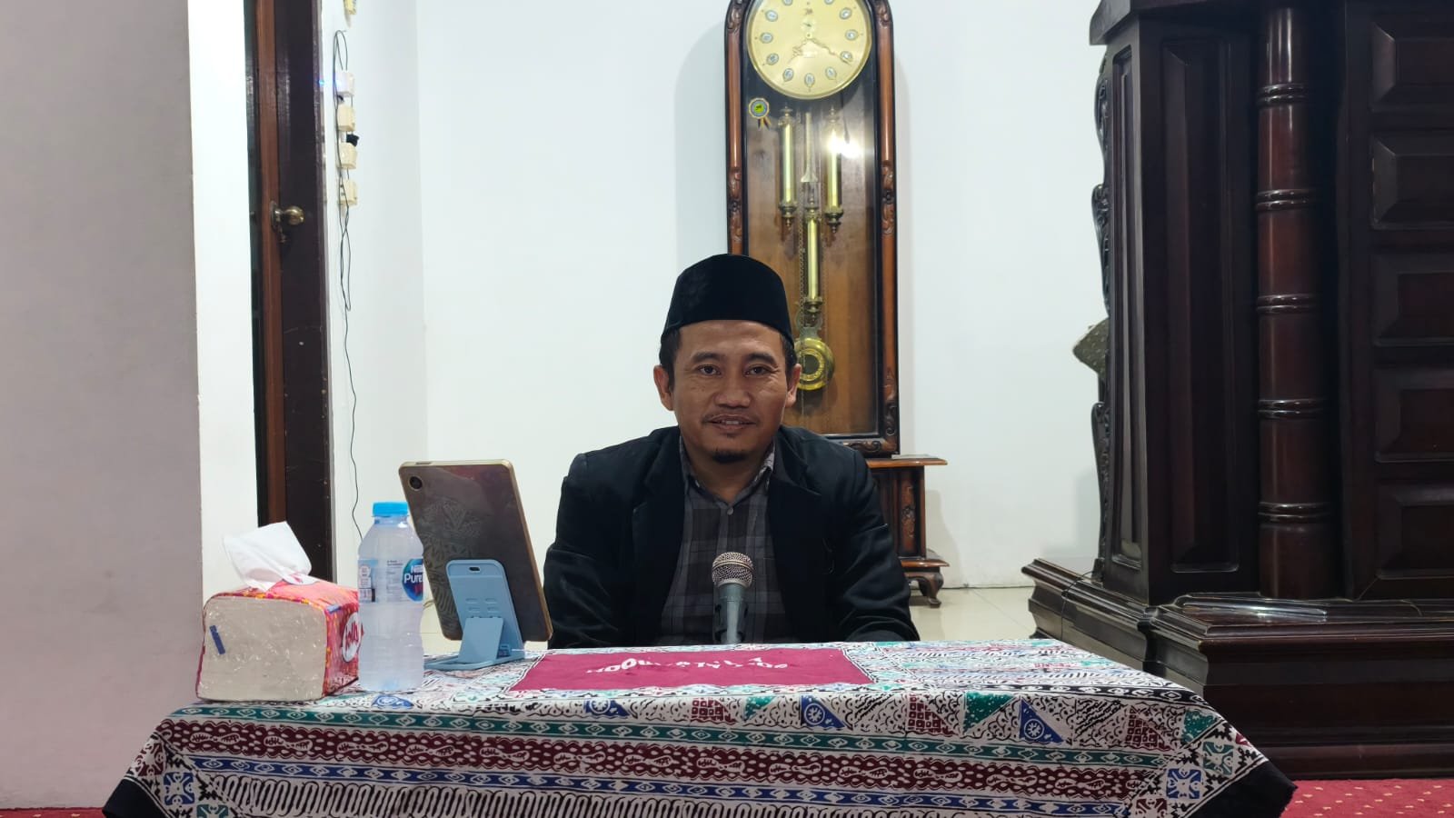 Menghidupkan Sunah: Kajian Tarjih dan Tanya Jawab Agama Bersama Ustadz Arief Hidayat Afendi di Masjid Al Furqon